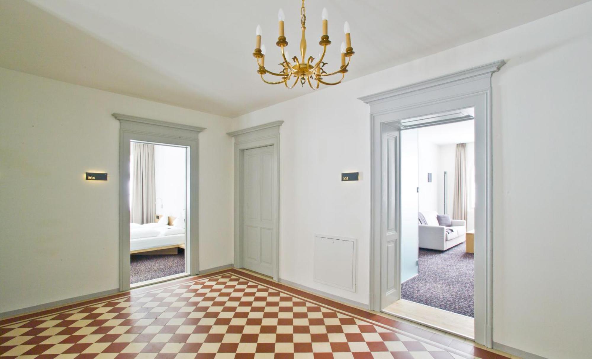 Villa Waldkoenigin San Valentino alla Muta Luaran gambar
