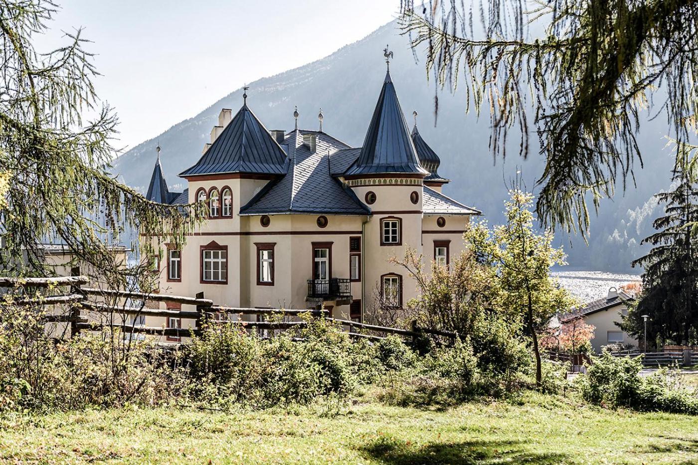 Villa Waldkoenigin San Valentino alla Muta Luaran gambar